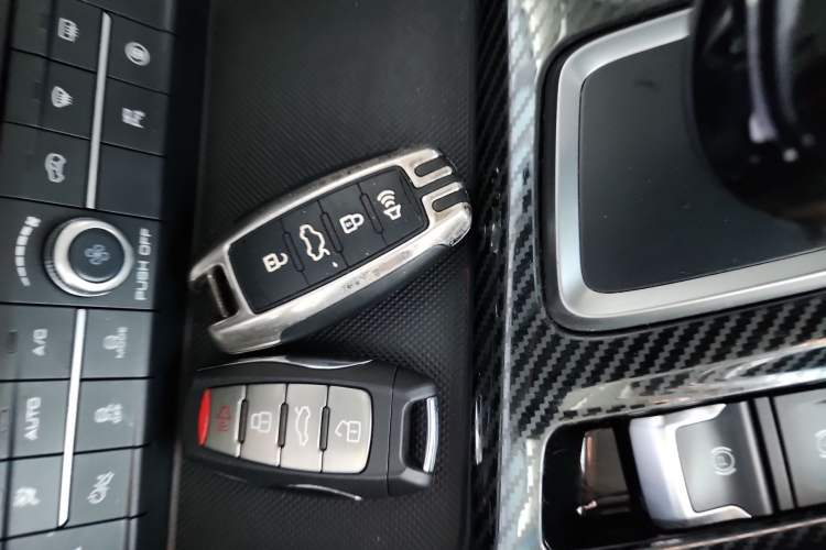 Used Haval F7x 2021 1.5T Two-Wheel Drive Smart & Trendy Edition Vehicle Key