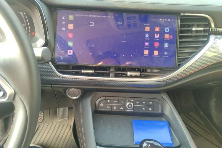 Used Haval F7x 2021 2.0T Two-Wheel Drive Smart & Trendy Edition Audio And AC Panel