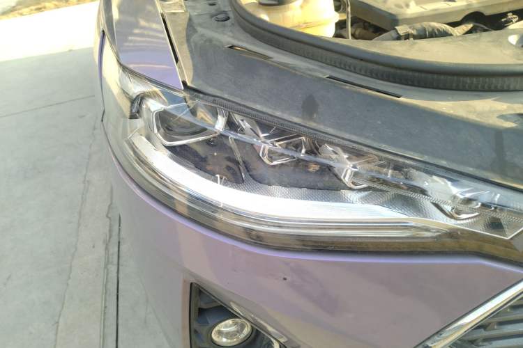 Used Haval F7x 2021 2.0T Two-Wheel Drive Smart & Trendy Edition Right Front Headlight