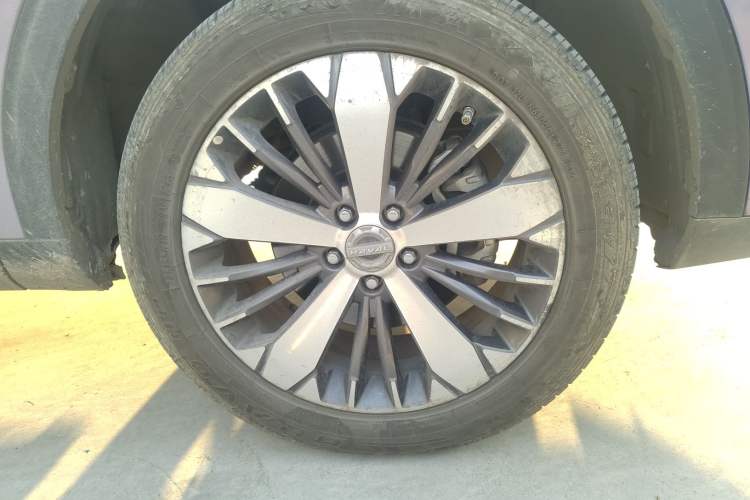 Used Haval F7x 2021 2.0T Two-Wheel Drive Smart & Trendy Edition Right Front Wheel Hub