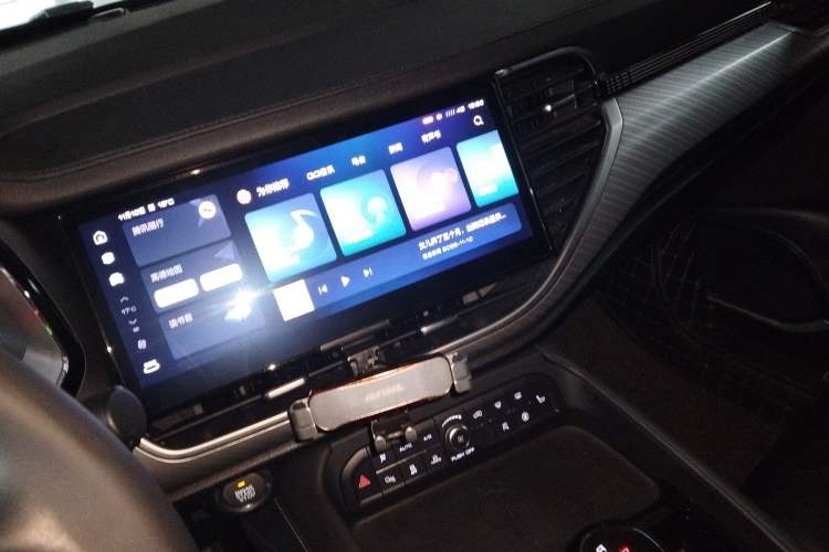 Used Haval F7x 2021 1.5T Two-Wheel Drive Smart Technology Edition Audio And AC Panel