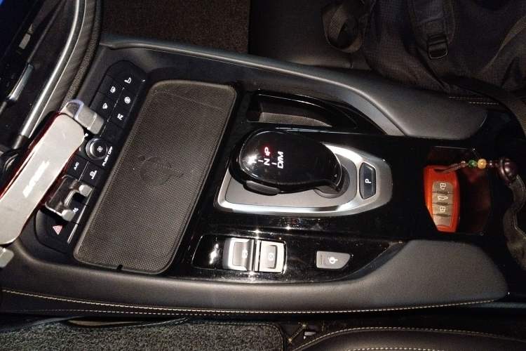 Used Haval F7x 2021 1.5T Two-Wheel Drive Smart Technology Edition Gear Lever