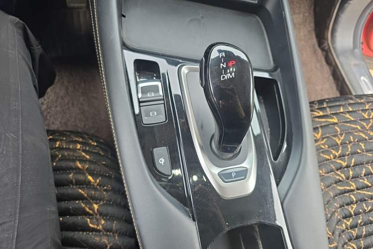 Used Haval F7x 2021 1.5T Two-Wheel Drive Smart Technology Edition Gear Lever