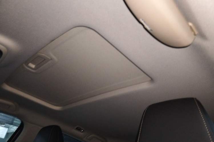 Used Haval F7x 2021 1.5T Two-Wheel Drive Smart Technology Edition Headliner