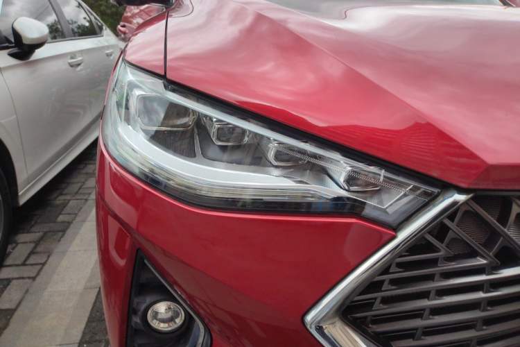 Used Haval F7x 2021 2.0T Two-Wheel Drive Smart & Trendy Edition Right Front Headlight