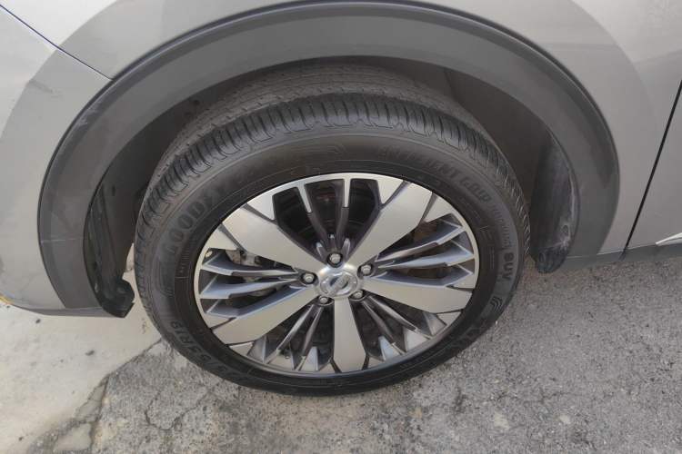 Used Haval F7x 2021 1.5T Two-Wheel Drive Smart Technology Edition Left Front Wheel Hub