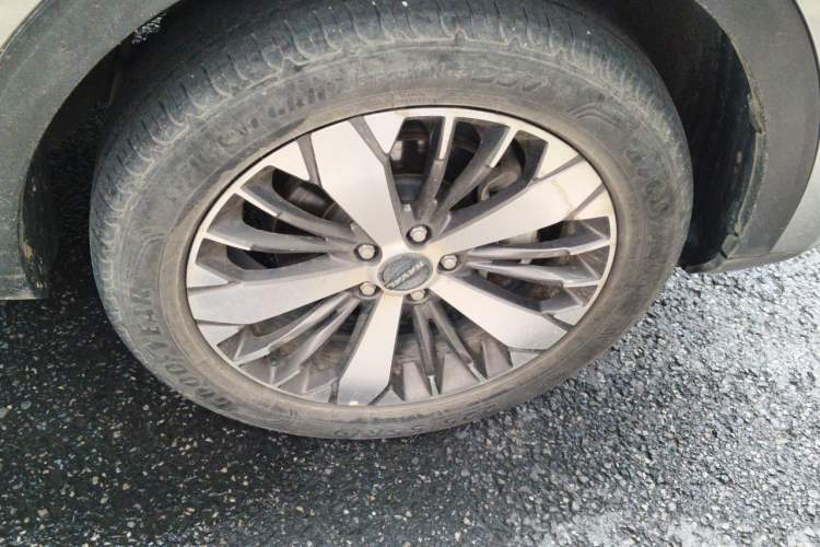 Used Haval F7x 2021 1.5T Two-Wheel Drive Smart Technology Edition Right Front Wheel Hub