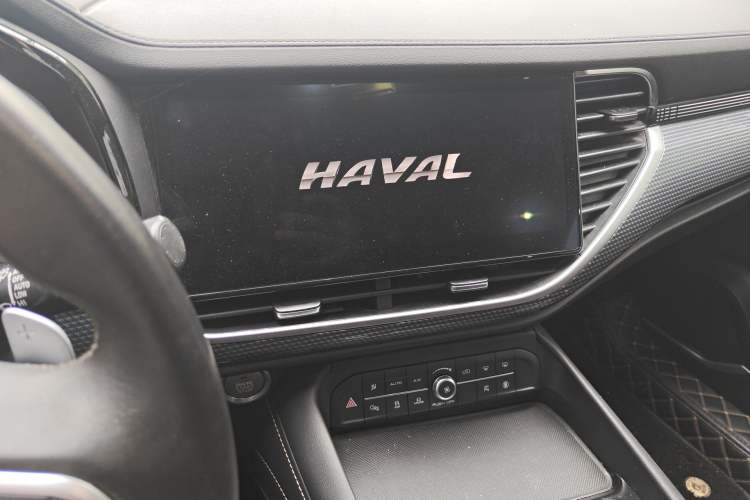 Used Haval F7x 2021 1.5T Two-Wheel Drive Smart & Trendy Edition Audio And AC Panel