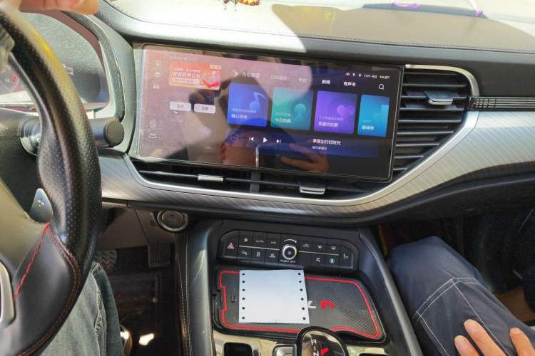 Used Haval F7x 2021 1.5T Two-Wheel Drive Smart Technology Edition Audio And AC Panel