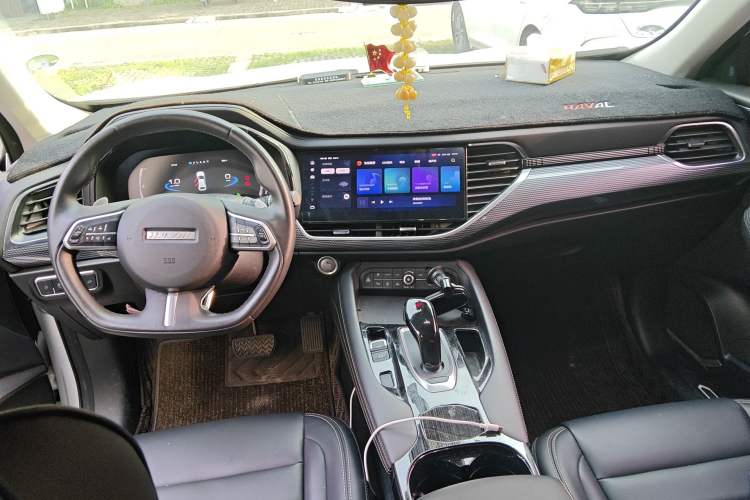 Used Haval F7x 2021 2.0T Two-Wheel Drive Smart & Trendy Edition Center Console