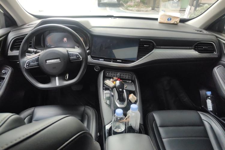 Used Haval F7x 2021 1.5T Two-Wheel Drive Smart Technology Edition Center Console