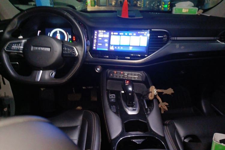 Used Haval F7x 2021 1.5T Two-Wheel Drive Smart & Trendy Edition Center Console