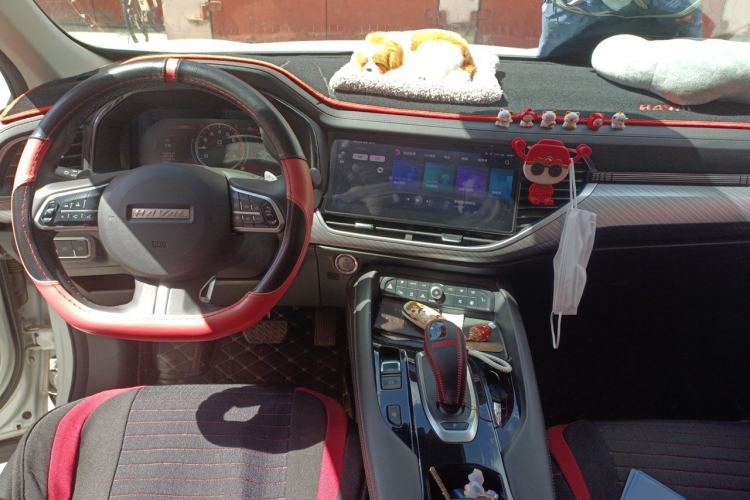 Used Haval F7x 2021 1.5T Two-Wheel Drive Smart Technology Edition Center Console