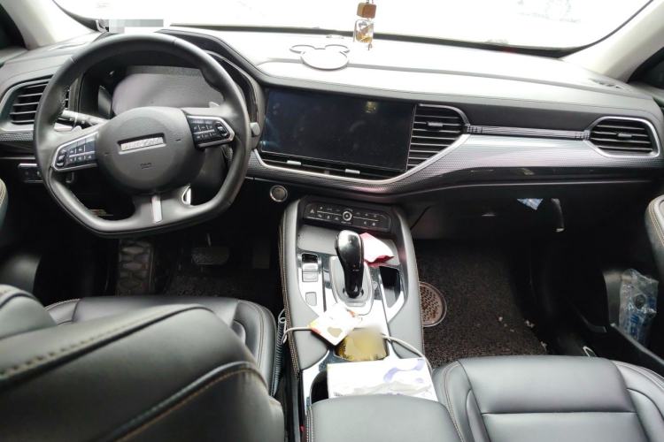 Used Haval F7x 2021 1.5T Two-Wheel Drive Smart & Trendy Edition Center Console