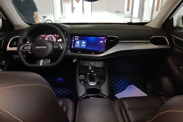 Used Haval F7x 2021 2.0T Two-Wheel Drive Intelligent Technology Edition Center Console