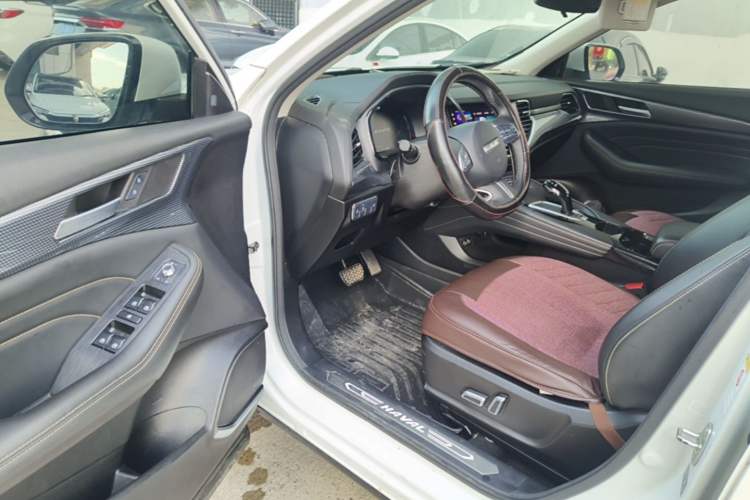 Used Haval F7x 2021 2.0T Two-Wheel Drive Smart & Trendy Edition Driver Seat