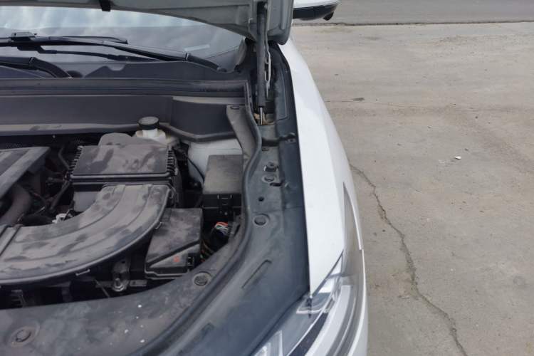 Used Haval F7x 2021 1.5T Two-Wheel Drive Smart Technology Edition Engine Bay Left