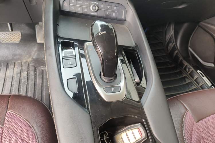 Used Haval F7x 2021 2.0T Two-Wheel Drive Smart & Trendy Edition Gear Lever