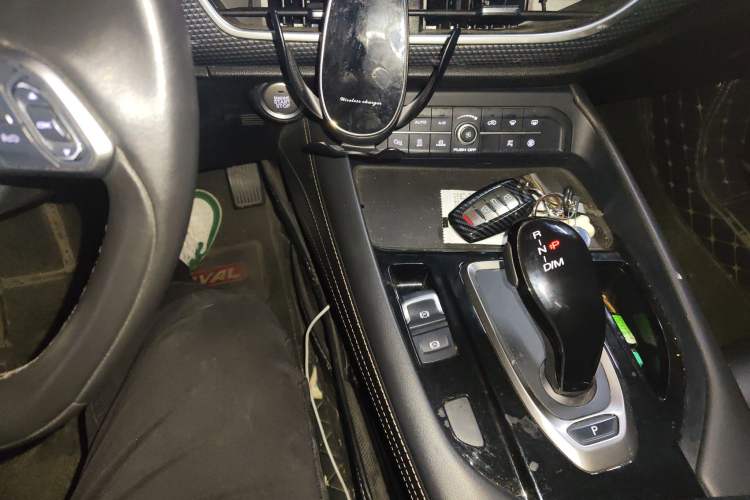 Used Haval F7x 2021 1.5T Two-Wheel Drive Smart & Trendy Edition Gear Lever