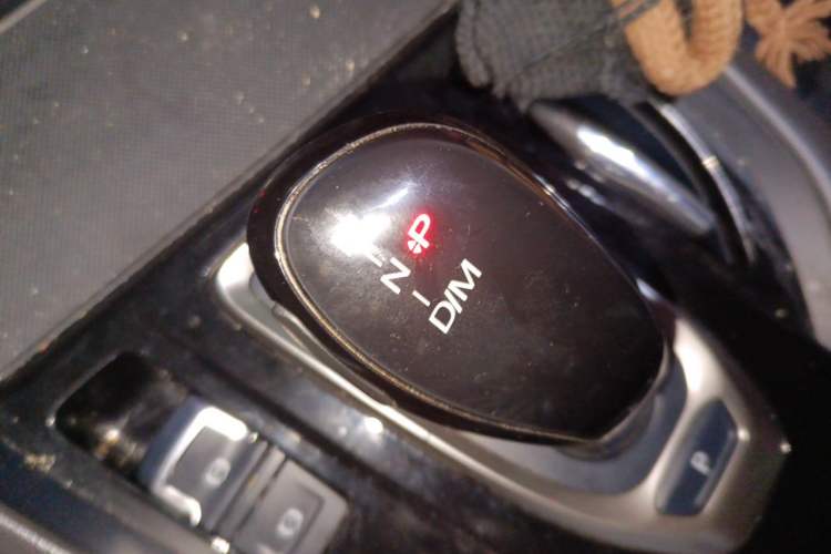 Used Haval F7x 2021 1.5T Two-Wheel Drive Smart & Trendy Edition Gear Lever