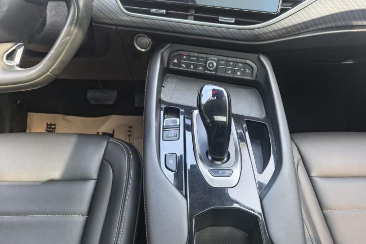 Used Haval F7x 2021 1.5T Two-Wheel Drive Smart Technology Edition Gear Lever