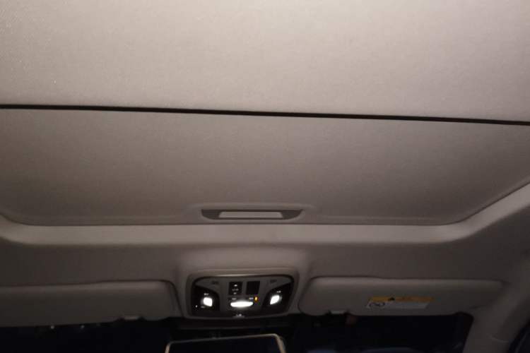 Used Haval F7x 2021 2.0T Two-Wheel Drive Smart & Trendy Edition Headliner