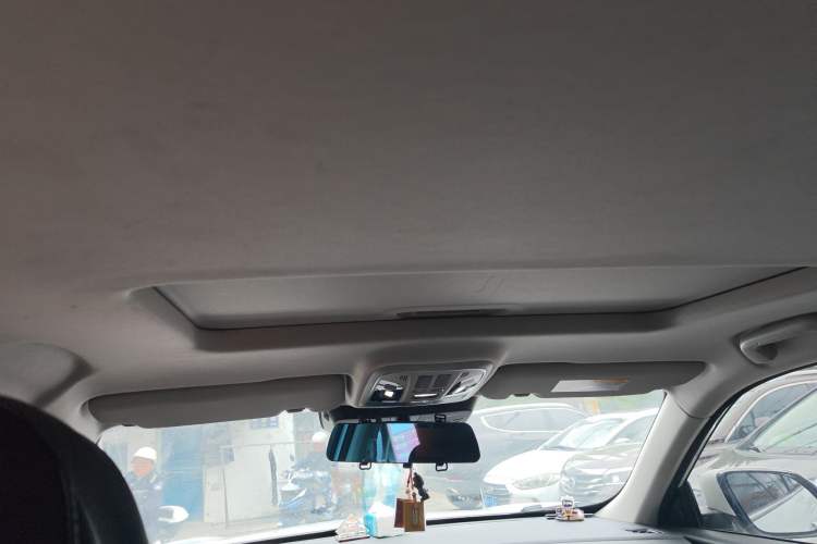 Used Haval F7x 2021 1.5T Two-Wheel Drive Smart & Trendy Edition Headliner