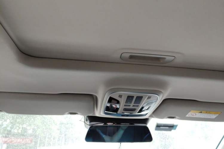 Used Haval F7x 2021 1.5T Two-Wheel Drive Smart & Trendy Edition Headliner