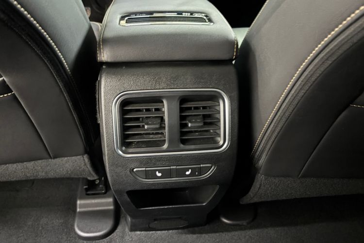Used Haval F7x 2021 2.0T All-Wheel-Drive Intelligent Performance Version Interior 4