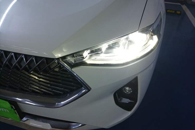 Used Haval F7x 2021 1.5T Two-Wheel Drive Smart & Trendy Edition Left Front Headlight