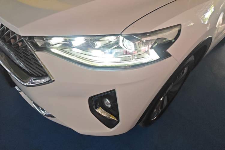 Used Haval F7x 2021 1.5T Two-Wheel Drive Smart & Trendy Edition Left Front Headlight