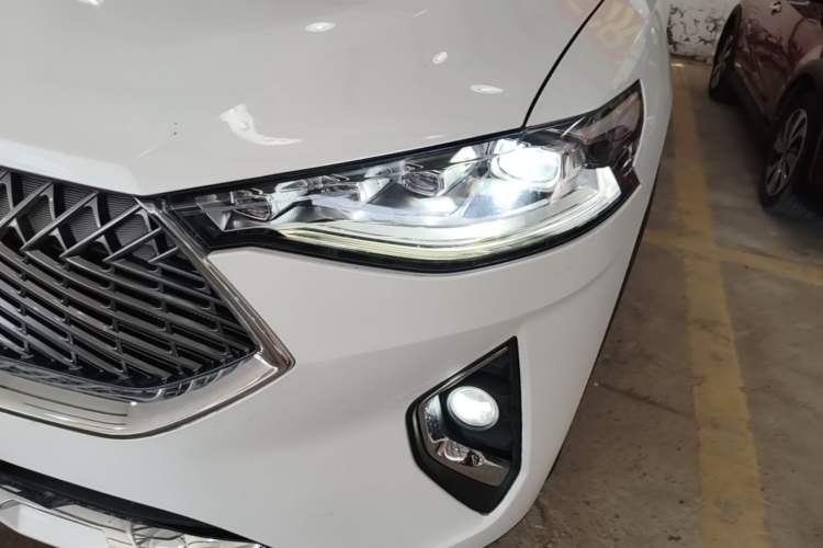 Used Haval F7x 2021 1.5T Two-Wheel Drive Smart & Trendy Edition Left Front Headlight