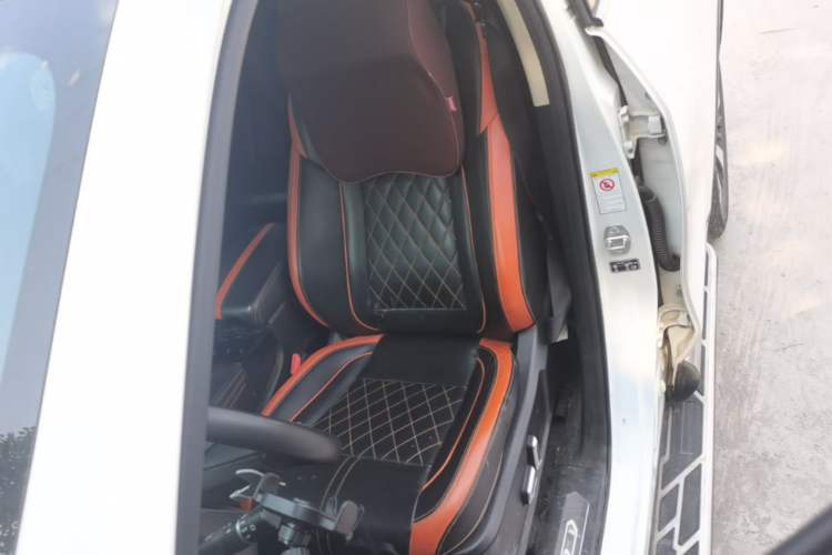 Used Haval F7x 2021 1.5T Two-Wheel Drive Smart Technology Edition Left Front Seat