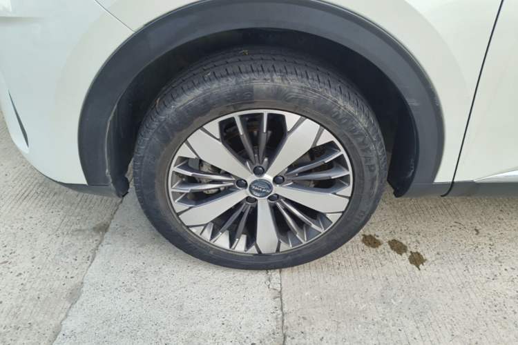 Used Haval F7x 2021 2.0T Two-Wheel Drive Smart & Trendy Edition Left Front Wheel Hub