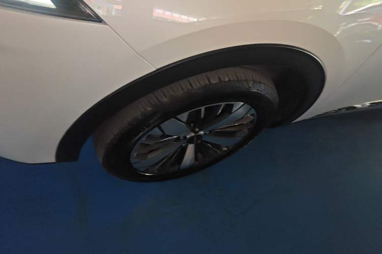 Used Haval F7x 2021 1.5T Two-Wheel Drive Smart & Trendy Edition Left Front Wheel Hub