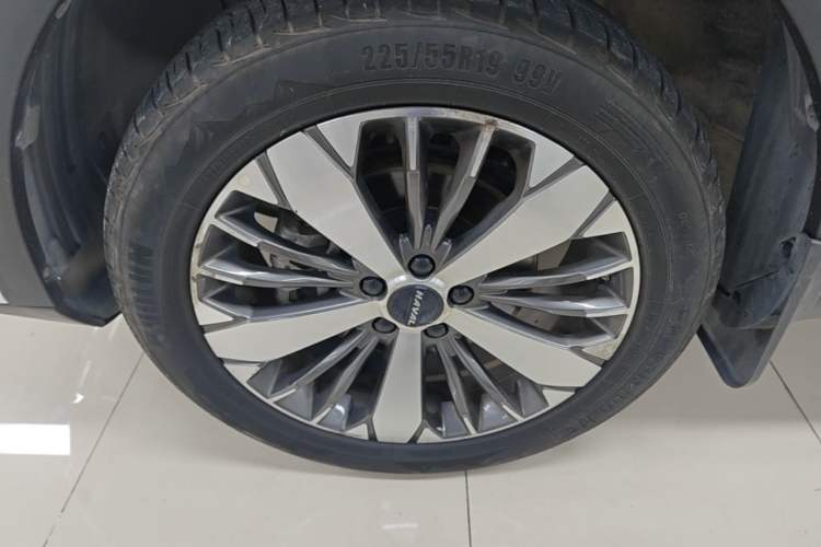 Used Haval F7x 2021 1.5T Two-Wheel Drive Smart & Trendy Edition Left Front Wheel Hub