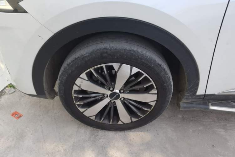 Used Haval F7x 2021 1.5T Two-Wheel Drive Smart Technology Edition Left Front Wheel Hub