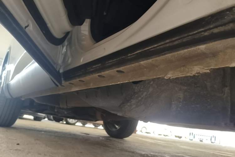 Used Haval F7x 2021 1.5T Two-Wheel Drive Smart & Trendy Edition Left Side Sill