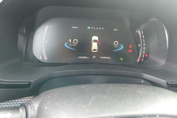 Used Haval F7x 2021 2.0T Two-Wheel Drive Smart & Trendy Edition Odometer Close Up
