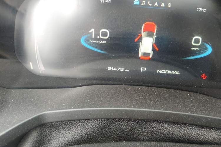 Used Haval F7x 2021 2.0T Two-Wheel Drive Smart & Trendy Edition Odometer Close Up