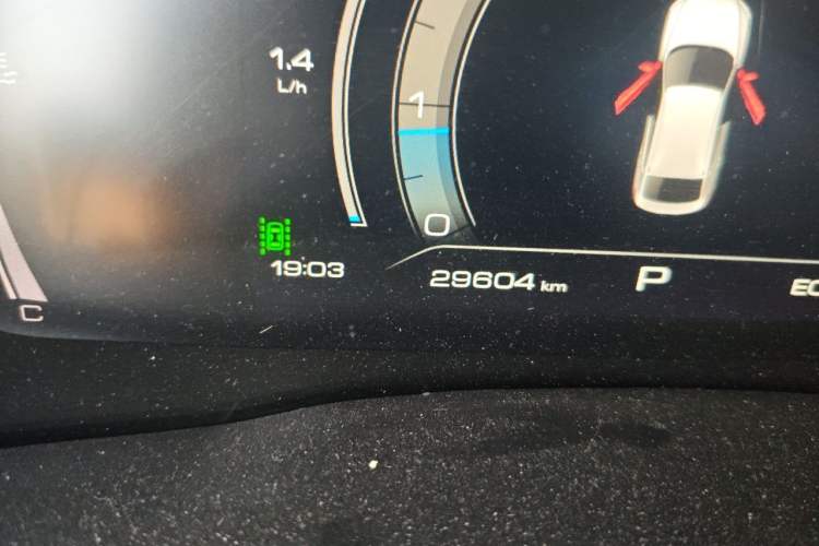 Used Haval F7x 2021 1.5T Two-Wheel Drive Smart & Trendy Edition Odometer Close Up