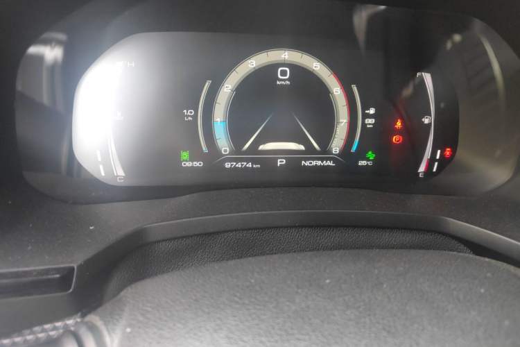 Used Haval F7x 2021 1.5T Two-Wheel Drive Smart & Trendy Edition Odometer Close Up