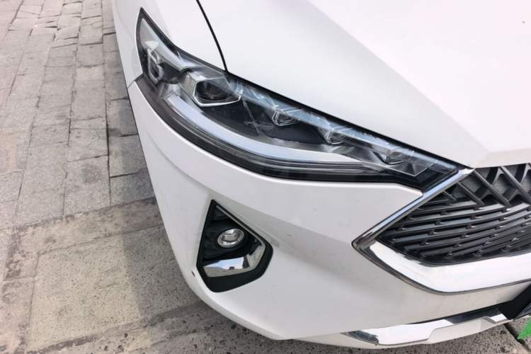 Used Haval F7x 2021 1.5T Two-Wheel Drive Smart & Trendy Edition Right Front Headlight