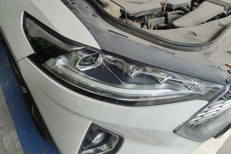 Used Haval F7x 2021 1.5T Two-Wheel Drive Smart Technology Edition Right Front Headlight