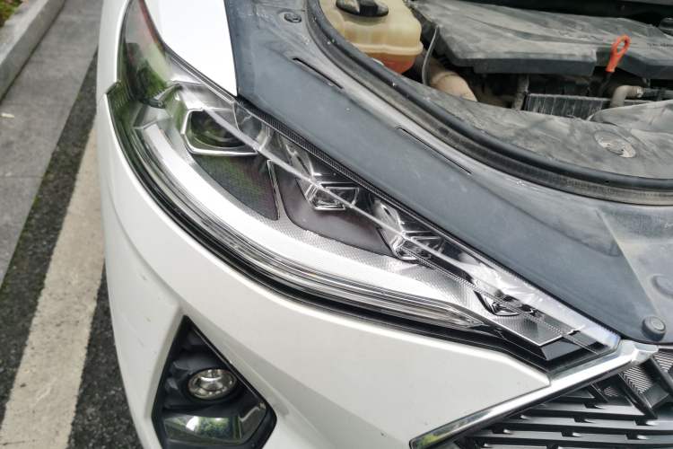 Used Haval F7x 2021 1.5T Two-Wheel Drive Smart & Trendy Edition Right Front Headlight