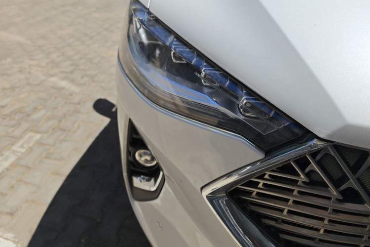 Used Haval F7x 2021 1.5T Two-Wheel Drive Smart Technology Edition Right Front Headlight