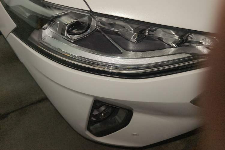 Used Haval F7x 2021 1.5T Two-Wheel Drive Smart Technology Edition Right Front Headlight