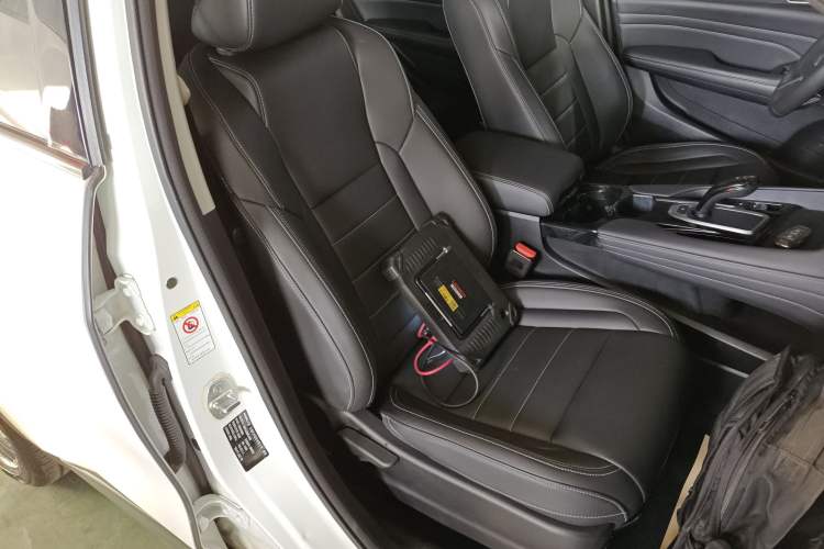 Used Haval F7x 2021 1.5T Two-Wheel Drive Smart & Trendy Edition Right Front Seat