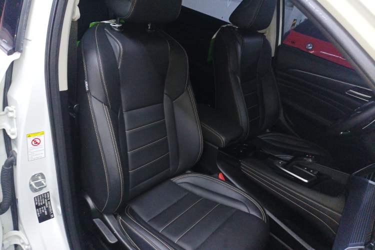 Used Haval F7x 2021 1.5T Two-Wheel Drive Smart & Trendy Edition Right Front Seat