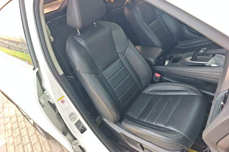 Used Haval F7x 2021 1.5T Two-Wheel Drive Smart Technology Edition Right Front Seat